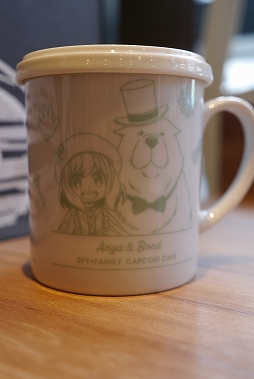 画像ギャラリー No.008のサムネイル画像 / カプコンカフェ，「劇場版 SPY×FAMILY CODE: White」コラボ試食会レポート。可愛らしいグッズと趣向を凝らしたメニューがファンをお出迎え