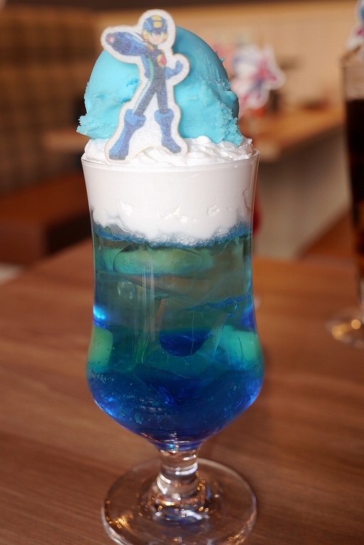 画像ギャラリー No.034のサムネイル画像 / カプコンカフェ，「ロックマンエグゼ」シリーズコラボ試食会レポート。バトルフィールドを再現したフードメニューなどユニークな品がラインナップ