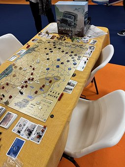 画像ギャラリー No.010のサムネイル画像 / フランスのアナログゲームの祭典，実は大規模。日本の「ナナ」が大賞で話題にもなった「FIJ 2024」はこんなイベントだ