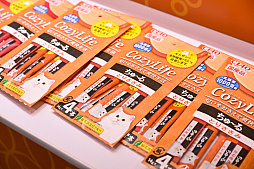 画像ギャラリー No.037のサムネイル画像 / DQ，FF，KHの犬猫グッズ「SQEX PETs」を見てきた！　おもしろワンニャンアイテムたくさんの“インターペット2024”
