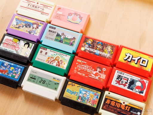 画像ギャラリー No.004のサムネイル画像 / ファミコンのカートリッジをキャンバスに，架空のゲームをデザインする。20回の節目を迎えた「わたしのファミカセ展」のこれまでの歩み