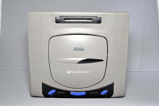 画像ギャラリー No.001のサムネイル画像 / セガサターンや初代Xboxを今，遊びたい！　とアップスケーラーで環境を構築した話。まさかケーブルが問題になるなんて……
