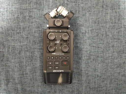 画像ギャラリー No.003のサムネイル画像 / 時代はおうちでポッドキャスト。「ZOOM H6」で，気軽にちょっとリッチな音質のラジオを録音してみた（「買い物Surfer」第22回）