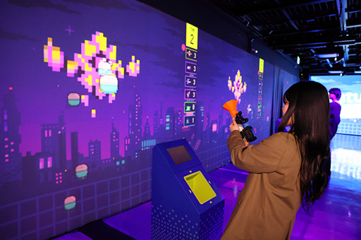 画像ギャラリー No.003のサムネイル画像 / 銀座の街に，未来のゲームセンターが出現。KDDI，社会課題を学べる体験型ゲームイベントをGINZA 456で3月20日から開催