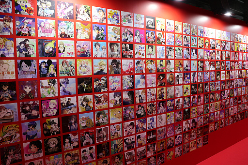 画像ギャラリー No.005のサムネイル画像 / 「少年ジャンプ＋展」が東京・天王洲にて開催中。数々の人気作品を輩出しているマンガ誌アプリの10年を堪能できた内覧会をレポート