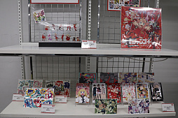 画像ギャラリー No.037のサムネイル画像 / 「少年ジャンプ＋展」が東京・天王洲にて開催中。数々の人気作品を輩出しているマンガ誌アプリの10年を堪能できた内覧会をレポート