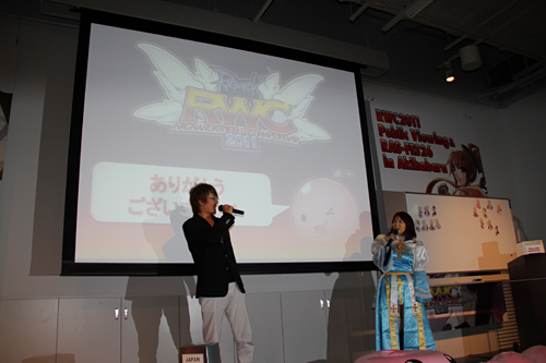 画像ギャラリー No.044のサムネイル画像 / タイ代表がRWC2連覇を達成。白熱した試合に大盛り上がりの「RWC2011パブリックビューイング」&「RAG-FES26 in Akihabara」観戦レポート