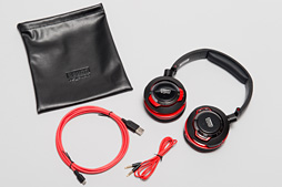 画像ギャラリー No.003のサムネイル画像 / 【PR】自宅のガチプレイから外出まで。「Sound Blaster EVO Zx」は万能ヘッドセットだった 