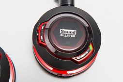 画像ギャラリー No.008のサムネイル画像 / 【PR】自宅のガチプレイから外出まで。「Sound Blaster EVO Zx」は万能ヘッドセットだった 