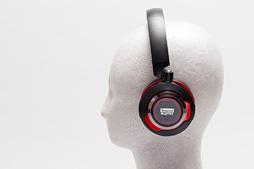 画像ギャラリー No.020のサムネイル画像 / 【PR】自宅のガチプレイから外出まで。「Sound Blaster EVO Zx」は万能ヘッドセットだった 