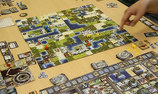 画像ギャラリー No.015のサムネイル画像 / 仕事のふりしてゲームを遊びたい!――というわけで,「Sid Meier's Civilization: The Board Game」を遊んでみたの巻