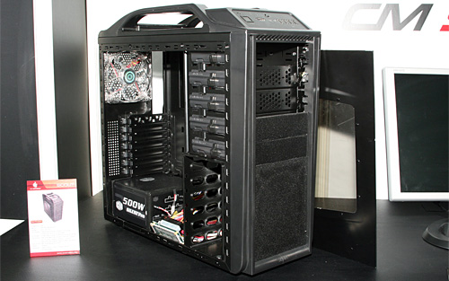画像ギャラリー No.002のサムネイル画像 / Cooler Master，防滴仕様のゲーマー向けPCケース「CM Storm Scout」をCeBIT 2009で公開