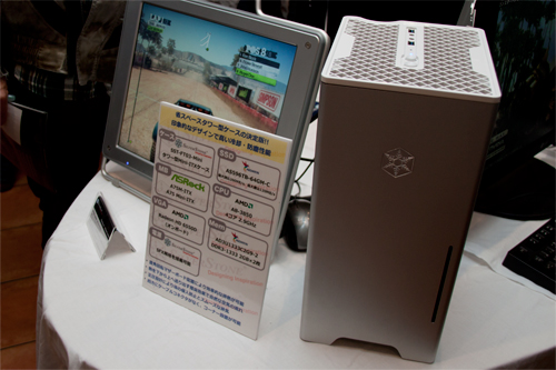 画像ギャラリー No.003のサムネイル画像 / “米びつ”PCケースにMini-ITX対応版が登場，Raven RV04は「開発中」〜秋葉原で行われたSilverStoneイベントレポート