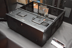画像ギャラリー No.006のサムネイル画像 / “米びつ”PCケースにMini-ITX対応版が登場，Raven RV04は「開発中」〜秋葉原で行われたSilverStoneイベントレポート