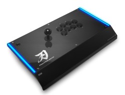 画像ギャラリー No.006のサムネイル画像 / HORI「ファイティングエッジ」の最新情報公開。独自開発のレバー&ボタンはプロゲーマーのsako氏が監修