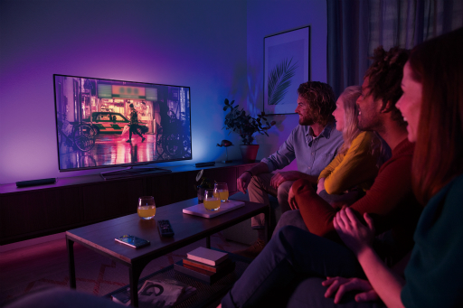 画像ギャラリー No.003のサムネイル画像 / 【PR】映像と照明がシンクロする「Philips Hue Play ライトバー」で，ゲームをワンランク上のエンターテイメントに