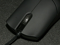 画像ギャラリー No.004のサムネイル画像 / 3ボタン仕様のゲーマー向けマウス「Razer Salmosa」，重量は90gに。GIGABYTEとASUSはゲーマー向けキーボードを公開