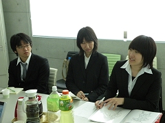 画像ギャラリー No.011のサムネイル画像 / RocWorks Koreaで，横浜デジタルアーツ専門学校生が「homage」への企画をプレゼン