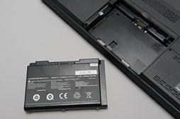 画像ギャラリー No.029のサムネイル画像 / 【PR】ドスパラ初のSLIノートPC「Note GALLERIA GM680M」完全検証。速さだけでなく,使い勝手も一級品だ