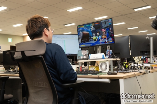 画像ギャラリー No.037のサムネイル画像 / SNK本社の開発現場に潜入。ロビーを改装したモーションキャプチャスタジオや,「新世界楽曲雑技団」のベースなど,歴史と進化を感じるスタジオツアーをレポート