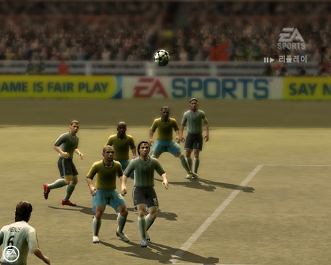 画像ギャラリー No.001のサムネイル画像 / ゲームオン,「EA SPORTS FIFA Online 2」のオープンサービスを本日開始。ゲーム内アイテムなどがもらえるキャンペーンも実施中