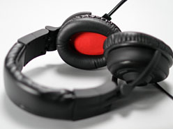 画像ギャラリー No.005のサムネイル画像 / DHARMA TACTICAL HEADSET初のオープンエアモデル「DRTCHD23BK」レビュー。かっちりした筐体とゲームプレイに向く音質が印象的