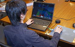 画像ギャラリー No.036のサムネイル画像 / KeNNy,uNleashed & fumio×Microsoft。「SideWinder X8はゲームで使えるのか」座談会レポート