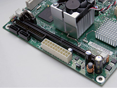 画像ギャラリー No.008のサムネイル画像 / TDP 4Wの超低消費電力CPU「Atom」で,どこまでゲームはプレイできるのか?