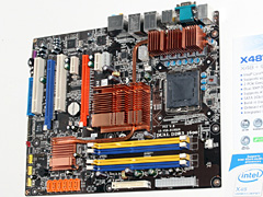 画像ギャラリー No.012のサムネイル画像 / もはや“いらない子”なのか？ Intel，フラグシップチップセット「X48」出荷開始