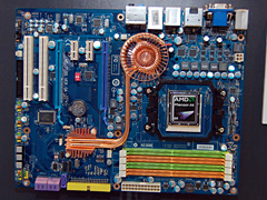 画像ギャラリー No.013のサムネイル画像 / ［COMPUTEX 2008＃23］マザーボードからグラフィックスカードへと広がる，MSIの省電力ブランド「DrMOS」