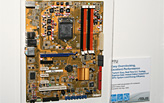 画像ギャラリー No.010のサムネイル画像 / ASUS,簡易UPS機能標準搭載の“タフ”なROGコンセプトマザーを公開。ゲーマー向けmicroATXボード2製品も