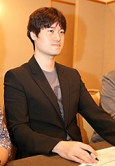 画像ギャラリー No.002のサムネイル画像 / 前代未聞の3社による協力体制,運営移管後の「TERA」はどうなるのか? 新プロデューサーらキーマンに直撃インタビュー