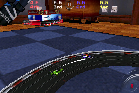 画像ギャラリー No.002のサムネイル画像 / ［iPhone］ついアツくなるスロットレーシングゲーム「SlotZ Racer」登場