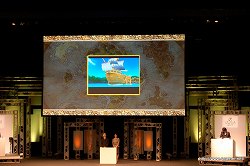 画像ギャラリー No.014のサムネイル画像 / 「LEVEL5 VISION 2010」レポート（前編）：NDS版「二ノ国」の完成，「レイトン教授と奇跡の仮面」3DSでの実機デモ，「イナズマイレブン3」新バージョン，「ダンボール戦機」発売日などが発表