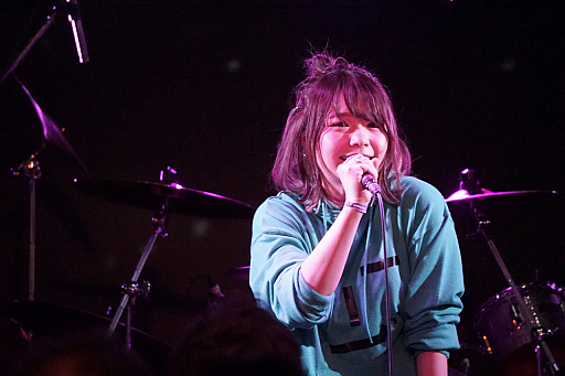 画像ギャラリー No.014のサムネイル画像 / 「超兄貴」25周年を祝したライブ「超兄貴祭」をレポート。マッチョマンが猛り，うみにんが踊り，皆でフロントダブルバイセップスした