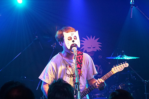画像ギャラリー No.038のサムネイル画像 / 「超兄貴」25周年を祝したライブ「超兄貴祭」をレポート。マッチョマンが猛り，うみにんが踊り，皆でフロントダブルバイセップスした