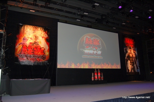 画像ギャラリー No.001のサムネイル画像 / 「鉄拳6世界大会 GLOBAL CHAMPIONSHIP FINAL」レポート：「鉄拳6」初の世界王者の栄冠は誰の手に？