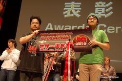 画像ギャラリー No.031のサムネイル画像 / 「鉄拳6世界大会 GLOBAL CHAMPIONSHIP FINAL」レポート：「鉄拳6」初の世界王者の栄冠は誰の手に？