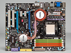 画像ギャラリー No.004のサムネイル画像 / 「Phenom II X4 955」レビュー掲載。3.2GHzで登場したAM3世代初のハイエンドCPUは，順当な性能向上を実現