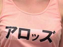 画像ギャラリー No.003のサムネイル画像 / 「ALLODS ONLINE」，謎のロシア美人が時事ネタを語る実写PVが公開に。公式サイトにはちょっと変わったSSも登場