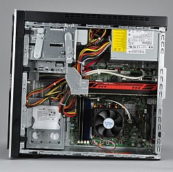 画像ギャラリー No.008のサムネイル画像 / 【PR】HP Pavilion Desktop PC HPE-360jp/CT＆トリプルディスプレイが実現する圧倒的な臨場感を，アイドリング!!!の大川 藍さんが絶叫しながら体験