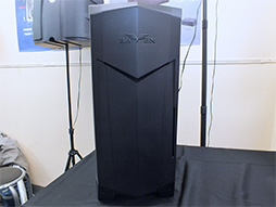 画像ギャラリー No.006のサムネイル画像 / SilverStone，ゲーマー向けPCケース「Raven RV05」を秋葉原で世界初公開。Mini-ITX仕様の「Raven Z RVZ01」も披露