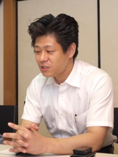 画像ギャラリー No.035のサムネイル画像 / 「空母決戦」のSi-phon谷村氏，エレメンツ石川氏に鈴木銀一郎氏を交えて徳岡正肇が聞く空母ゲームのあれこれ