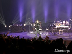 画像ギャラリー No.032のサムネイル画像 / 全編これイトケン節! バトル曲から「下水道」までがバンド演奏。「サガ」シリーズ新作についての言及もあった,「One Night Re:Birth Again」の詳細をレポート