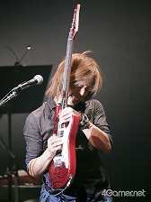 画像ギャラリー No.042のサムネイル画像 / 全編これイトケン節! バトル曲から「下水道」までがバンド演奏。「サガ」シリーズ新作についての言及もあった,「One Night Re:Birth Again」の詳細をレポート