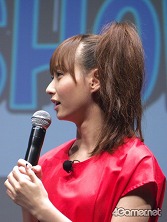 画像ギャラリー No.023のサムネイル画像 / 藤本美貴さんも登場! 明日発売の「ブルードラゴン 異界の巨獣」完成披露発表会で,鵜之澤社長はひたすら冷や汗