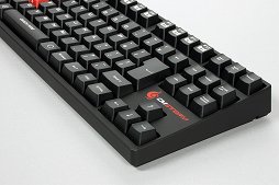 画像ギャラリー No.006のサムネイル画像 / 「Quick Fire Rapid」シリーズ3製品を試す。いずれも完成度の高いメカニカルキーボードだが,ポイントは赤軸搭載モデルの存在か