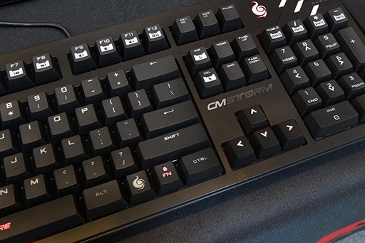 画像ギャラリー No.006のサムネイル画像 / ［COMPUTEX］Cooler Master，「USB接続で全キー同時押し対応」のゲーマー向けメカニカルキーボードを公開