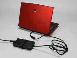 画像ギャラリー No.018のサムネイル画像 / 【PR】ゲーム性能とサイズの絶妙なバランス。「ALIENWARE M14x」は,ちょうどいい14インチノートPCだった