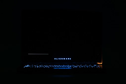 画像ギャラリー No.014のサムネイル画像 / 「ALIENWARE 13 R3 OLED」レビュー。国内初登場となった「有機ELパネル搭載のゲーマー向けノートPC」は買いか?